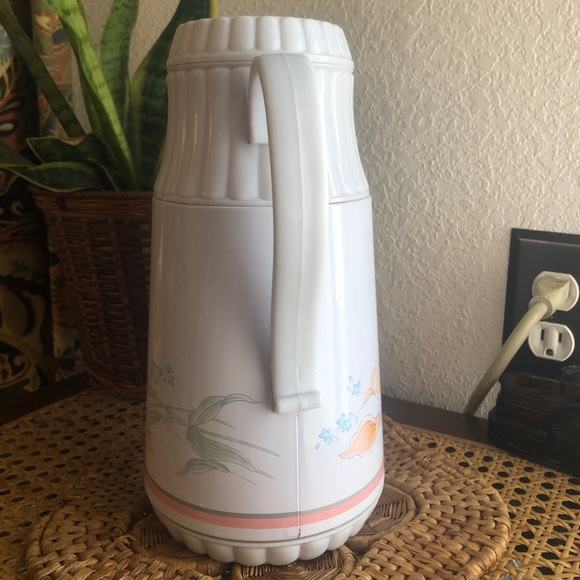 Vintage Interpur Calla Lily Floral Insulated Thermos Pitcher/Carafe - Picture 6 of 16